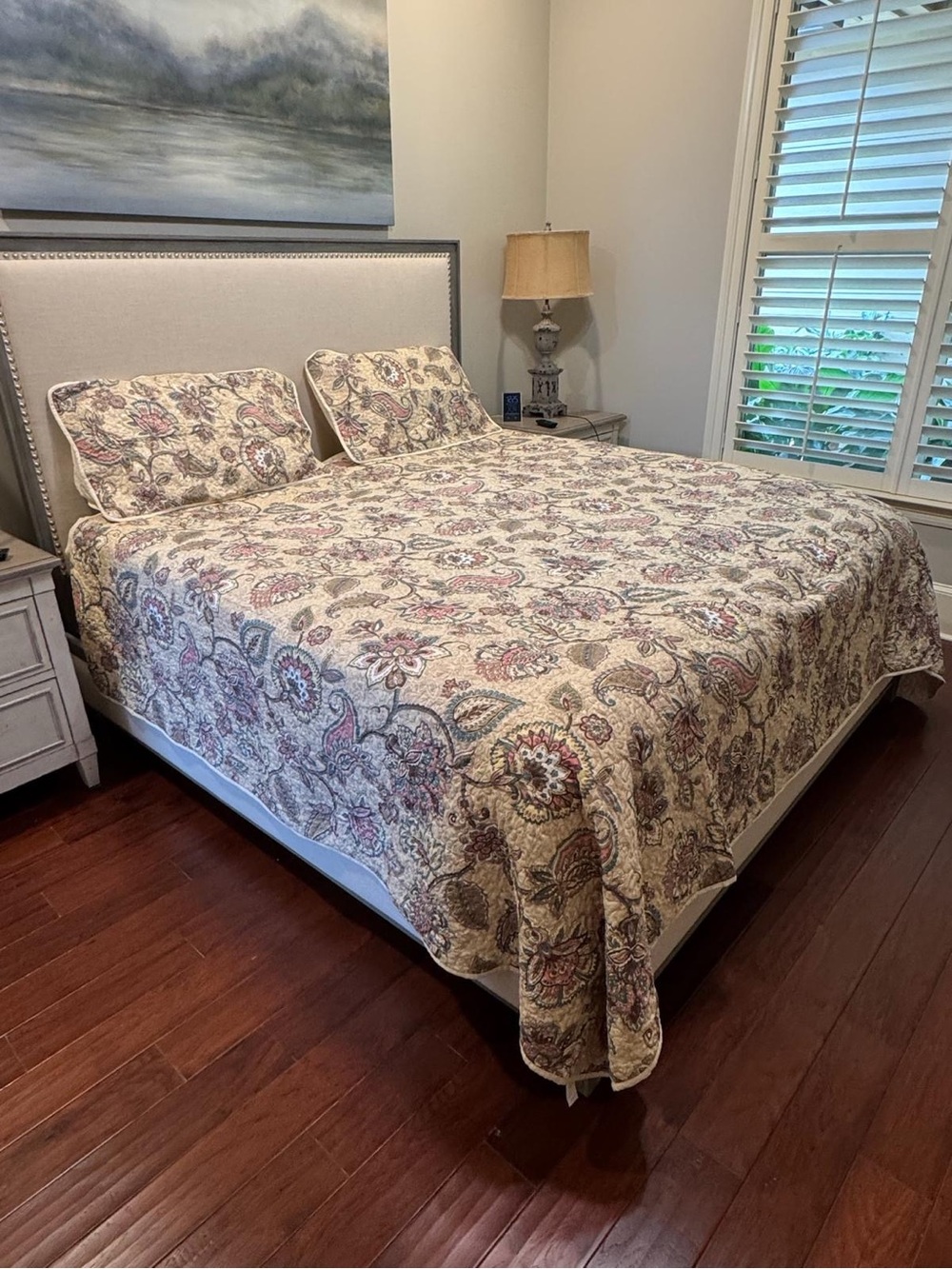 Amazon Paisley Quilt Set in Beige, Pink and Gray